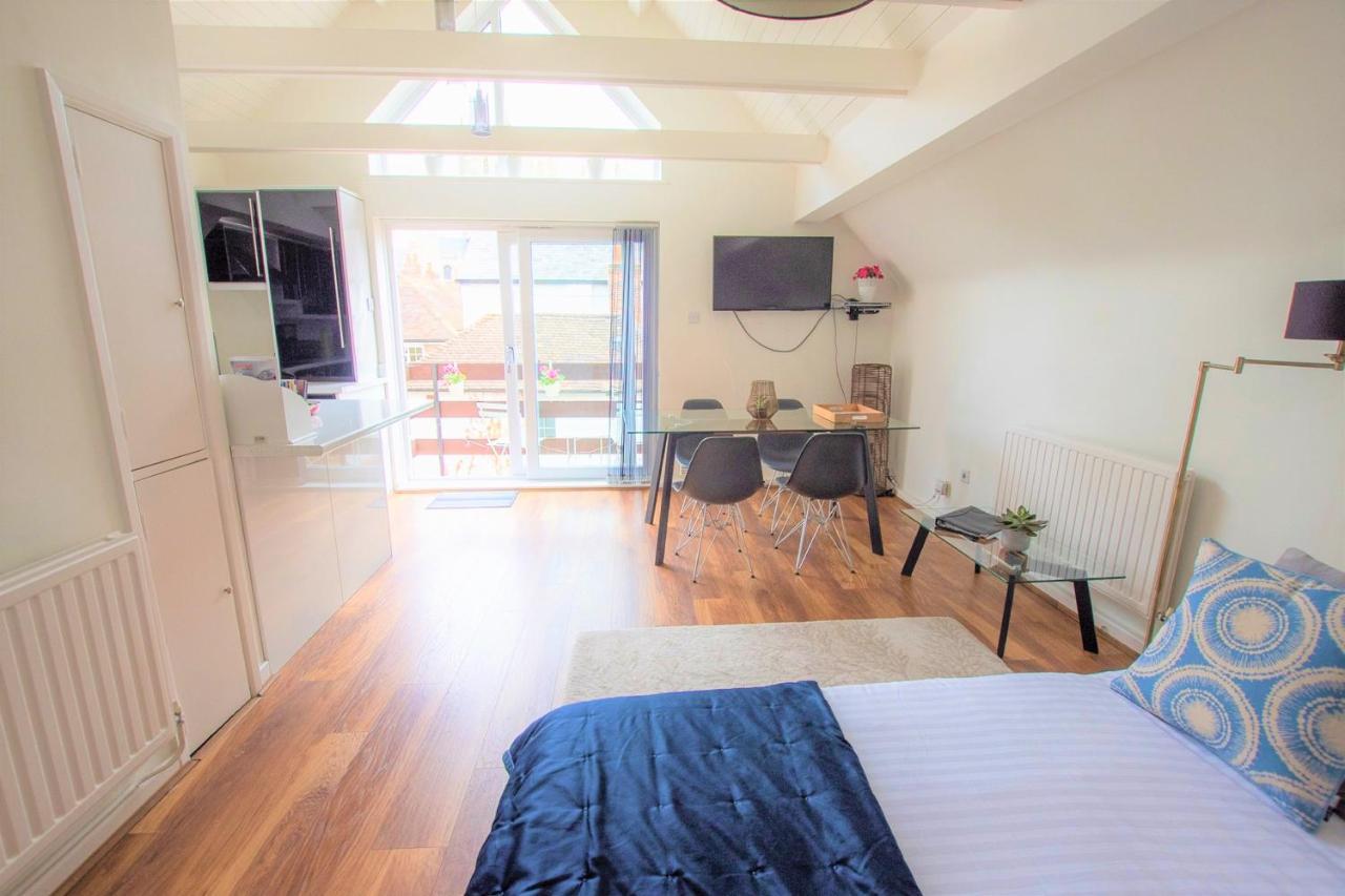 The Penthouse Canterbury - Cathedral View Buitenkant foto